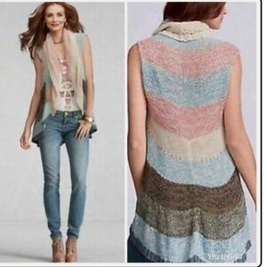 Cabi #216 Line Up Vest Cardigan Shrug Wrap Sweater, size Medium
